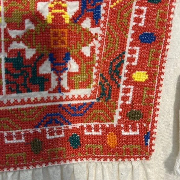 Free People (Large) beautifully embroidered (cross stitch) mini dress - Picture 3 of 11